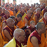 В монастыре Сера Чже прошел третий день учений Далай-ламы по ламриму