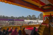 Во время учений Его Святейшества Далай-ламы в Шиллонге. Штат Мегхалая, Индия. 4 февраля 2014 г. Фото: Тензин Чойджор (офис ЕСДЛ)