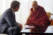 Его Святейшество Далай-лама дает интервью для журнала "Vanity Fair". Вашингтон, округ Колумбия, США. 19 февраля 2014 г. Фото: Джереми Рассел (офис ЕСДЛ)