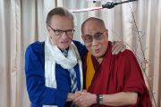 Его Святейшество Далай-лама и Ларри Кинг. Лос-Анджелес, штат Калифорния, США. 26 февраля 2014 г. Фото: Джереми Рассел (офис ЕСДЛ)