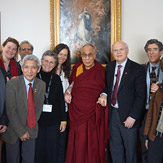 В Рочестере Далай-лама принял участие в беседе по теме «Нравственность, образование и развитие человеческого потенциала»