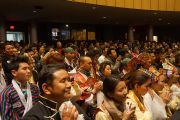 Его Святейшество Далай-лама встречается с представителями тибетской общины в аудитории Национального института здравоохранения США. Вашингтон, округ Колумбия, США. 7 марта 2014 г. Фото: Джереми Рассел (офис ЕСДЛ)