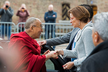 Далай-лама встретился с членами комитета по международным делам голландского парламента и с друзьями Тибета