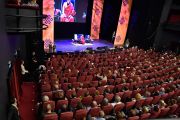 Его Святейшество Далай-лама читает публичную лекцию "Взращивание сострадания в повседневной жизни". Осло, Норвегия. 9 мая 2014 г. Фото: Jon Skille Amundsen