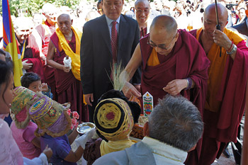 Жители итальянского региона Тоскана готовятся к визиту Его Святейшества Далай-ламы