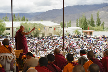 В Лехе Далай-лама приступил к 33-му посвящению Калачакры