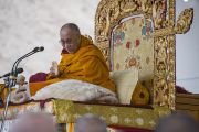 Его Святейшество Далай-лама дарует учения в монастыре Ликир. Ладак, штат Джамму и Кашмир, Индия. 1 июля 2014 г. Фото: Тензин Чойджор (офис ЕСДЛ)