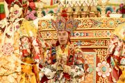 Монахи монастыря Намгьял исполняют ритуальный танец подношения земли для строительства мандалы Калачакры. Лех, Ладак, штат Джамму и Кашмир, Индия. 4 июля 2014 г. Фото: Мануэль Бауэр.
