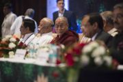 Его Святейшество Далай-лама на открытии 1-го Всемирного индуистского конгресса. Дели, Индия. 21 ноября 2014 г. Фото: Тензин Чойджор (офис ЕСДЛ)
