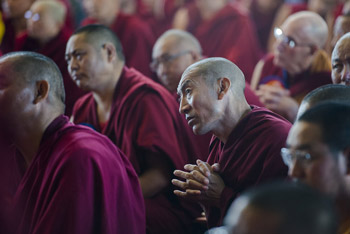 Далай-лама принял участие в конференции в тантрическом университете Гьюто