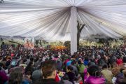 В день ухода в паринирвану Чже Цонкапы Его Святейшество Далай-лама возглавил торжественный молебен в парке "Будда Джаянти". Дели, Индия. 16 декабря 2014 г. Фото: Тензин Чойджор (офис ЕСДЛ)