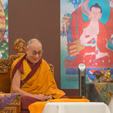 Далай-лама встретился в Дели со школьниками и начал учения по произведению Нагарджуны «Коренные строфы о срединности»