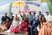 Его Святейшество Далай-лама и члены правления клуба Джимкхана. Дели, Индия. 23 марта 2015 г. Фото: Тензин Чойджор (офис ЕСДЛ)