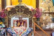 Его Святейшество Далай-лама проводит подготовку к посвящению Гухьясамаджи на второй день учений в тантрическом монастыре-университете Гьюто. Сидбхари, Химачал-Прадеш, Индия. 11 мая 2015 г. Фото: Тензин Чойджор (офис ЕСДЛ)