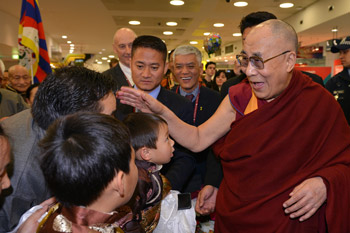 Начался визит Далай-ламы в Австралию