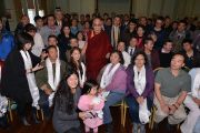 Его Святейшество Далай-лама фотографируется с китайскими участниками встречи. Катумба, штат Новый Южный Уэльс, Австралия. 7 июня 2015 г. Фото: Расти Стюарт