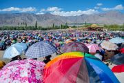 На учения Его Святейшества Далай-ламы собрались более 50 тысяч человек. Ле, Ладак, штат Джамму и Кашмир, Индия. 30 июля 2015 г. Фото: Тензин Чойджор (офис ЕСДЛ)