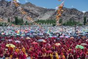 На учения Его Святейшества Далай-ламы собрались более 50 тысяч человек. Ле, Ладак, штат Джамму и Кашмир, Индия. 30 июля 2015 г. Фото: Тензин Чойджор (офис ЕСДЛ)