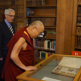Визит Далай-ламы в Оксфорд: история фотографии в Тибете, встречи, интервью и перелет в Кембридж