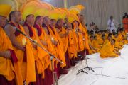 Тибетские монахи исполняют традиционные песнопения в Каршни-ашраме. Тримбакешвар, штат Махараштра, Индия. 31 августа 2015 г. Фото: Тензин Чойджор (Офис ЕСДЛ)