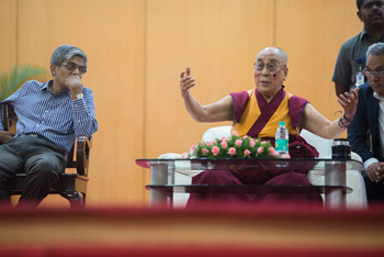 Далай-лама побеседовал со студентами Индийского технологического института в Ченнаи