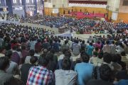 На лекцию Его Святейшества Далай-ламы в Индийском технологическом институте собрались более 3000 человек. Ченнаи, штат Тамиланд, Индий. 10 ноября 2015 г. Фото: Тензин Чойджон (офис ЕСДЛ)