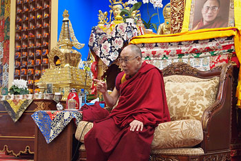 Его Святейшество Далай-лама прочел публичную лекцию в буддийском центре «Олений парк» в США
