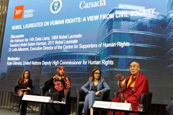 Далай-лама принял участие во встрече, посвященной правам человека, в Женеве