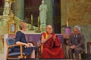 Его Святейшество Далай-лама отвечает на вопросы слушателей во время лекции в клинике Майо. Рочестер, штат Миннесота, США. 29 февраля 2016 г. Фото: Джереми Рассел (офис ЕСДЛ)
