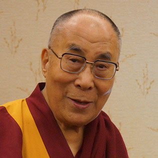 Видео. Далай-лама. Интервью Леди Гаге на фейсбуке