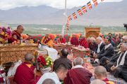 Его Святейшество Далай-лама принимает участие в конференции в честь основателя тибетской письменности Тхонми Самбхоты, организованной в монастыре Зангдок Палри. Ладак, штат Джамму и Кашмир, Индия. 7 августа 2016 г. Фото: Тензин Чойджор (офис ЕСДЛ)