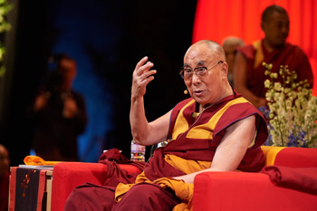 Далай-лама даровал учения по сочинению Нагарджуны «Толкование бодхичитты»