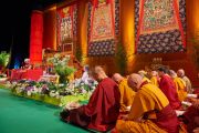 Его Святейшество Далай-лама дарует учения по сочинению Нагарджуны «Толкование бодхичитты». Страсбург, Франция. 17 сентября 2016 г. Фото: Оливье Адам