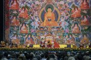 Вид на сцену в первый день учений Его Святейшества Далай-ламы для стран Балтии и России. Рига, Латвия. 10 октября 2016 г. Фото: Тензин Чойджор (офис ЕСДЛ)