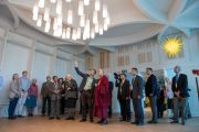 Его Святейшество Далай-лама посещает христианскую часовню во время визита в Дом религий. Берн, Швейцария. 12 октября 2016 г. Фото: Мануэль Бауэр
