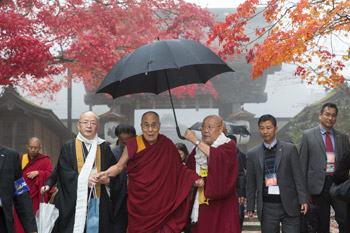 Путь освобождения. О визите Далай-ламы в Коясан