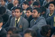 Некоторые из более двух тысяч школьников на встрече с Его Святейшеством Далай-ламой. Бодхгая, штат Бихар, Индия. 31 декабря 2016 г. Фото: Тензин Чойджор (офис ЕСДЛ)