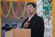 Сикьонг (глава Центральной тибетской администрации) Лобсанг Сенге выступает с обращением в ходе церемонии закрытия 34-го посвящения Калачакры. Бодхгая, штат Бихар, Индия. 14 января 2017 г. Фото: Тензин Чойджор (офис ЕСДЛ)