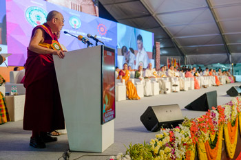 Далай-лама принял участие в торжественном открытии Национального женского парламента