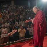 В Гувахати Далай-лама принял участие в праздновании 79-летия со дня основания газеты «Ассам Трибьюн»