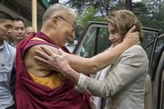 Далай-лама встретился за обедом с делегацией конгресса США