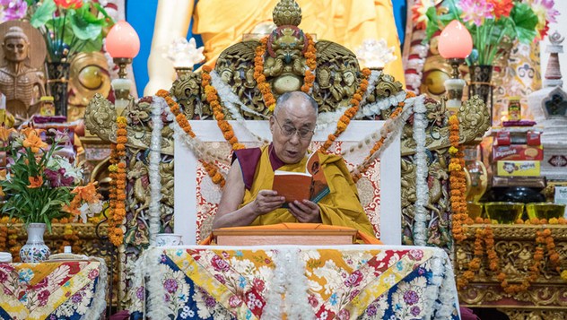 Далай-лама завершил учения для тибетской молодежи