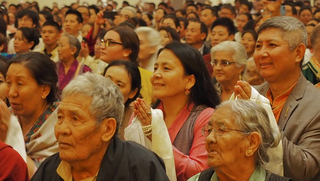 Далай-лама выступил перед двумя тысячами тибетцев в Бостоне