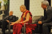 Его Святейшество Далай-лама выступает с обращением во время встречи с сотрудниками компании «Слуховые технологии Старки». Миннеаполис, штат Миннесота, США. 22 июня 2017 г. Фото: Джереми Рассел (офис ЕСДЛ)