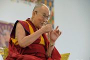 Его Святейшество Далай-лама дарует передачу мантры Манджушри ученикам Ладакской публичной школы. Ле, Ладак, штат Джамму и Кашмир, Индия. 8 июля 2017 г. Фото: Лобсанг Церинг (офис ЕСДЛ)