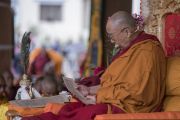 Его Святейшество Далай-лама во время второго дня учений по сочинению Камалашилы «Ступени созерцания». Дискет, долина Нубра, штат Джамму и Кашмир, Индия. 12 июля 2017 г. Фото: Тензин Чойджор (офис ЕСДЛ)