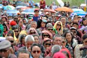 Некоторые из более чем 10,000 верующих во время первого дня учений Его Святейшества Далай-ламы. Падум, Занскар, штат Джамму и Кашмир, Индия. 17 июля 2017 г. Фото: Лобсанг Церинг (офис ЕСДЛ)