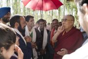 Его Святейшество Далай-лама во время встречи с представителями вооруженных сил Индии в своей резиденции в Шивацель. Ле, Ладак, штат Джамму и Кашмир, Индия. 27 июля 2017 г. Фото: Тензин Чойджор (офис ЕСДЛ)