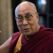 Далай-лама поздравил Шри Венкая Найду с избранием на пост вице-президента Индии