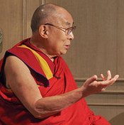Далай-лама дал интервью Сринджаю Чаудхари для индийского англоязычного телеканала новостей Times Now